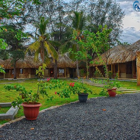 Royal Beach Baía de Arugam Exterior foto