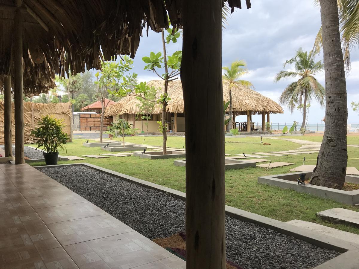 Royal Beach Baía de Arugam Exterior foto