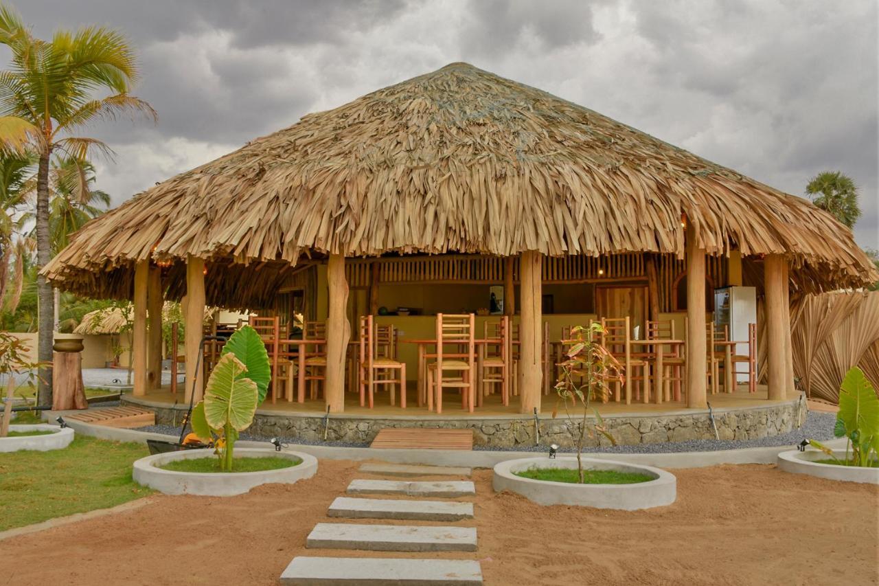 Royal Beach Baía de Arugam Exterior foto