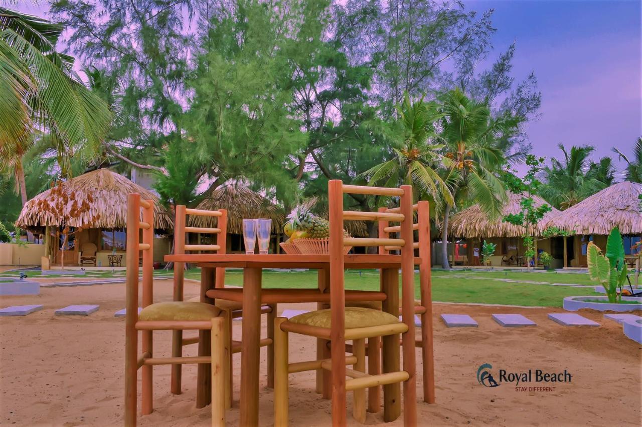 Royal Beach Baía de Arugam Exterior foto